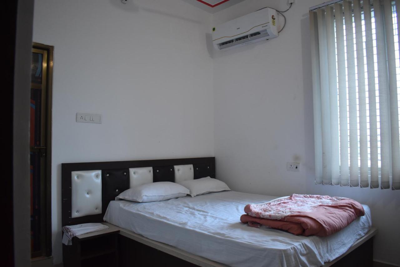Hotel Vishal Buxar Zewnętrze zdjęcie