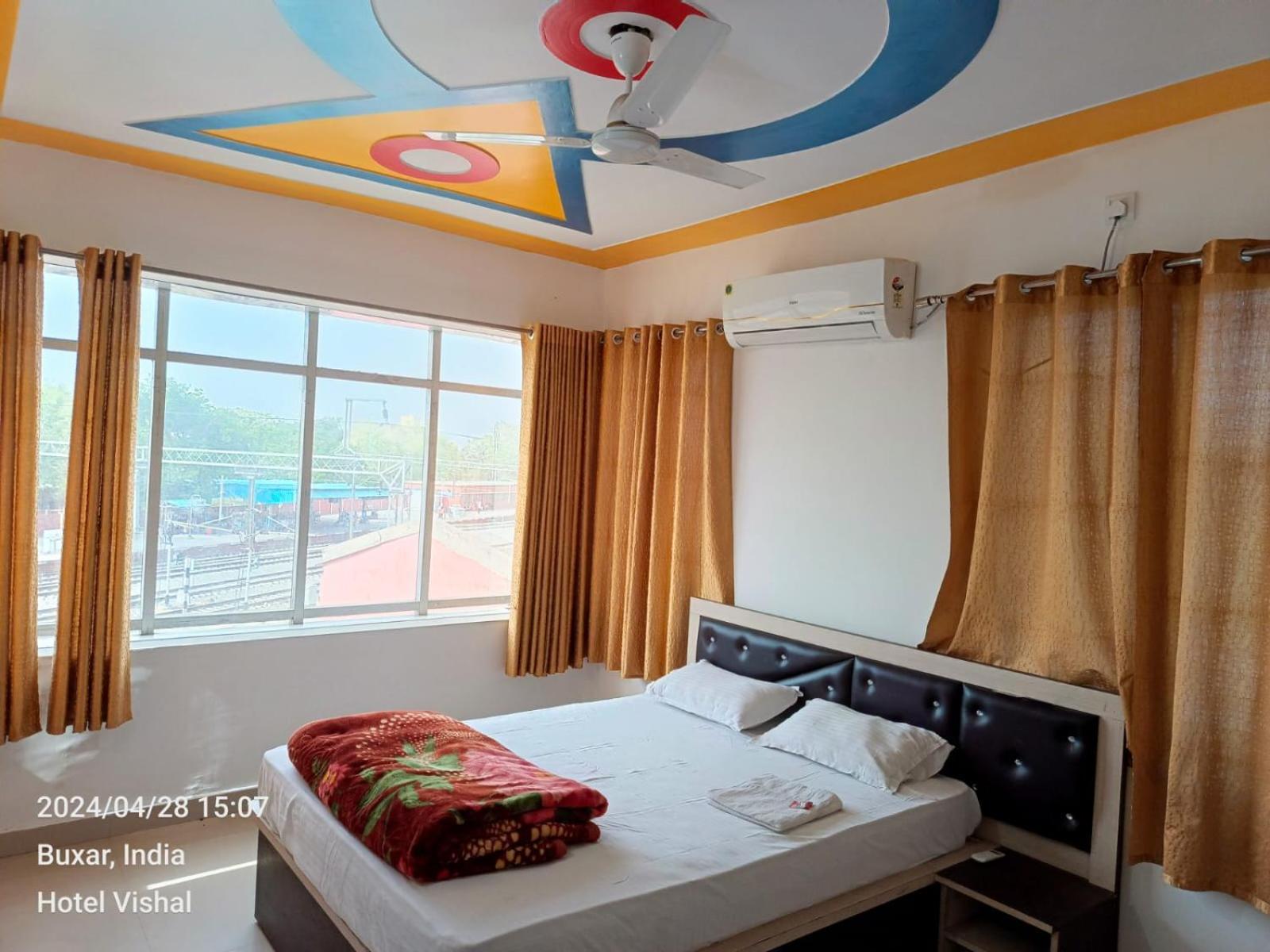 Hotel Vishal Buxar Zewnętrze zdjęcie