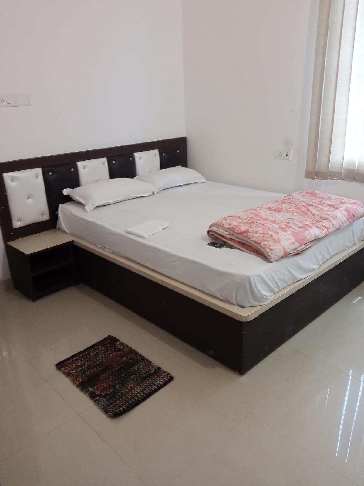 Hotel Vishal Buxar Zewnętrze zdjęcie